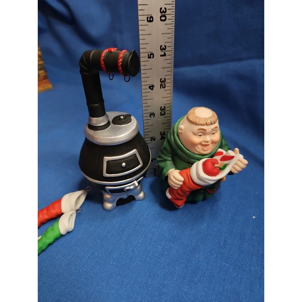 Dept 56 Merry Makers Christmas Stockings Pot Bellied Stove Monk